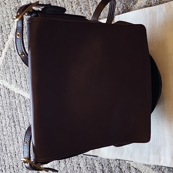 Coach Vintage Brown Leather Crossbody Bag. 9829 - Picture 1 of 14